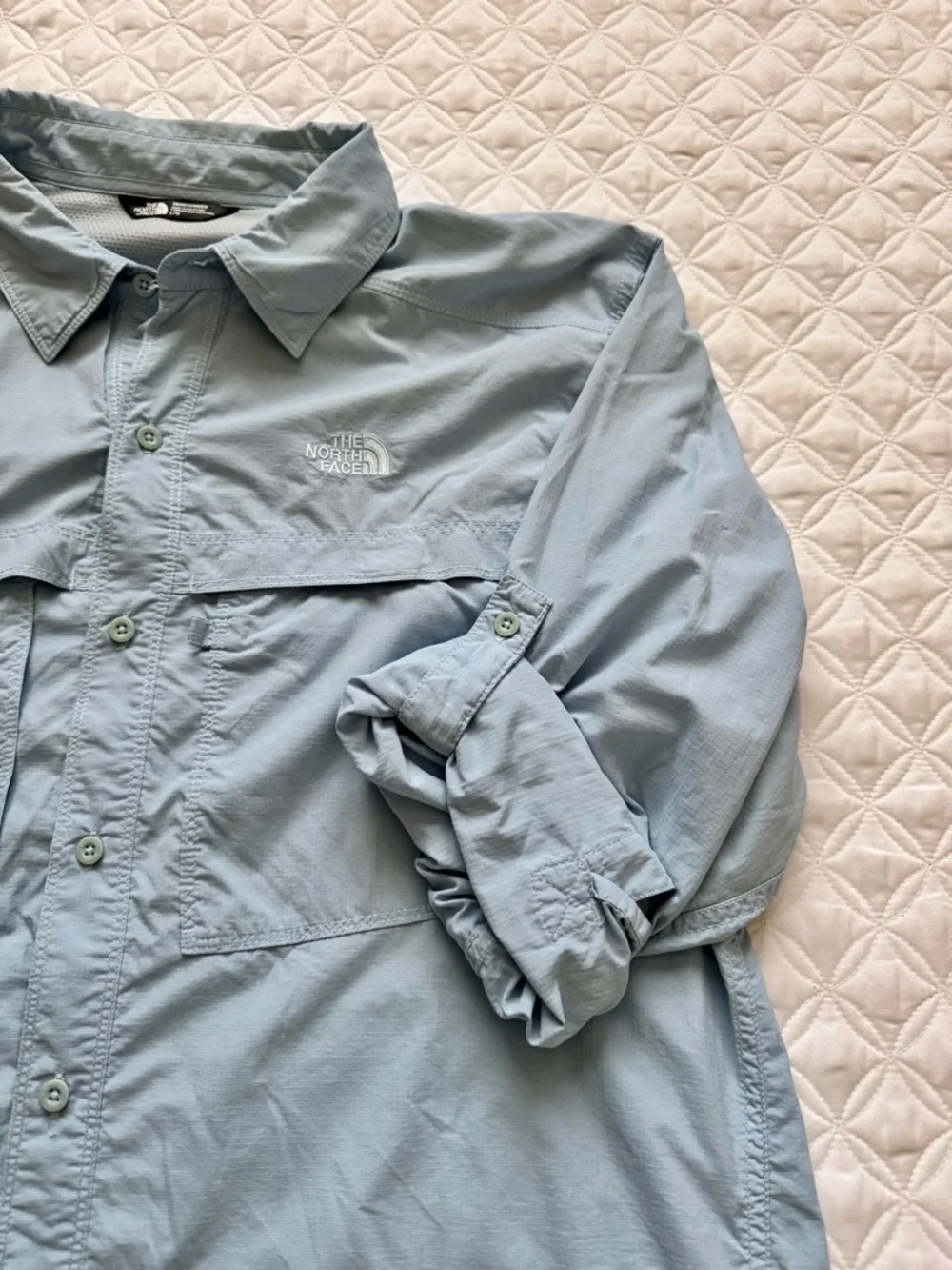 The North Face Light Blue Button-Down Long Sleeve Trail Fishing Shirt Size L